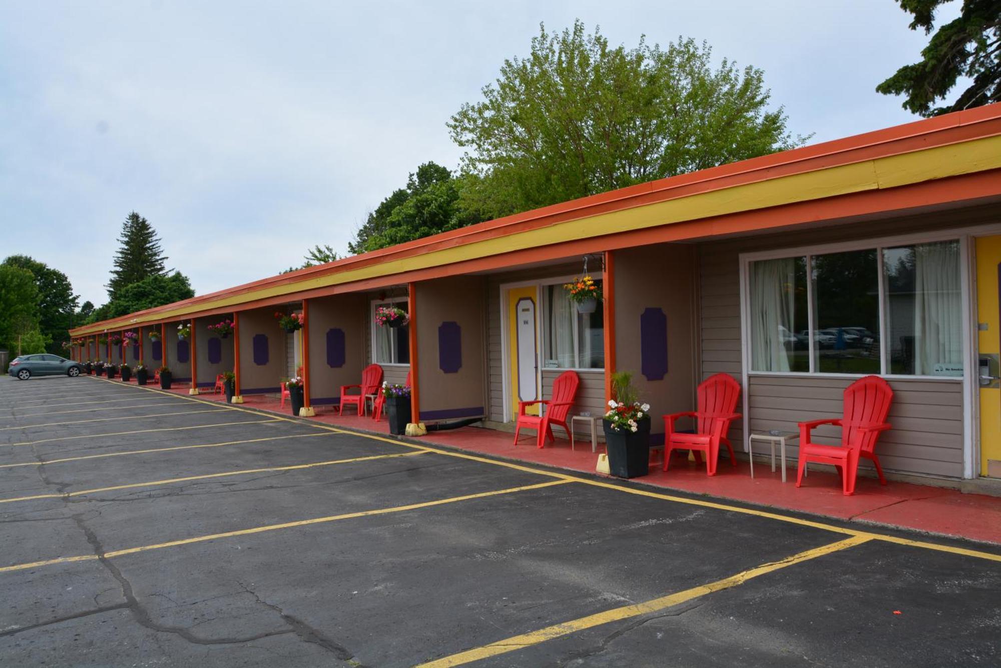 Harmony Inn Goderich Exterior photo